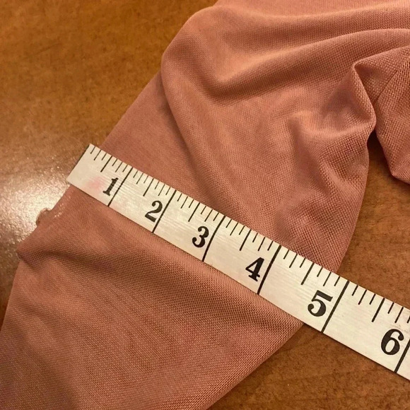 Blashe sheer crinkle cropped top size L. NWOT - Picture 7 of 8